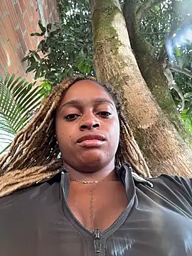 Snapshot of darle_volant chatting on July 2026 01:12:01 PM darle volant online show from July 2026 01:12:01 PM