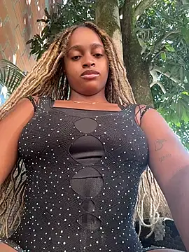 Snapshot of darle_volant chatting on July 2026 01:19:01 PM darle volant online show from July 2026 01:19:01 PM