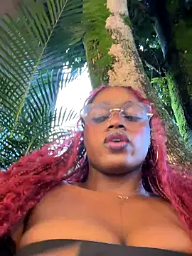 Snapshot of darle_volant chatting on November 2025 10:32:01 PM darle volant online show from November 2025 10:32:01 PM