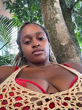 Snapshot of darle_volant chatting on July 2026 09:48:02 PM darle volant online show from July 2026 09:48:02 PM