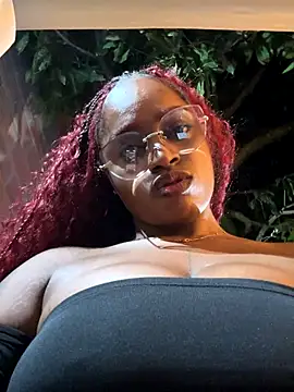 Snapshot of darle_volant chatting on November 2025 11:16:02 PM darle volant online show from November 2025 11:16:02 PM