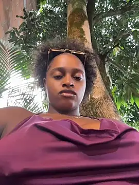 Snapshot of darle_volant chatting on July 2026 10:29:02 PM darle volant online show from July 2026 10:29:02 PM