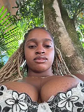 Snapshot of darle_volant chatting on June 2026 09:56:01 PM darle volant online show from June 2026 09:56:01 PM