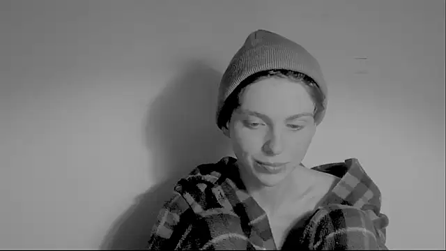 Snapshot of nyxofempusa chatting on October 2025 04:49:02 AM nyxofempusa online show from October 2025 04:49:02 AM