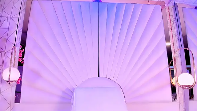 VesperVelvet online show from June 2026 05:14:02 AM