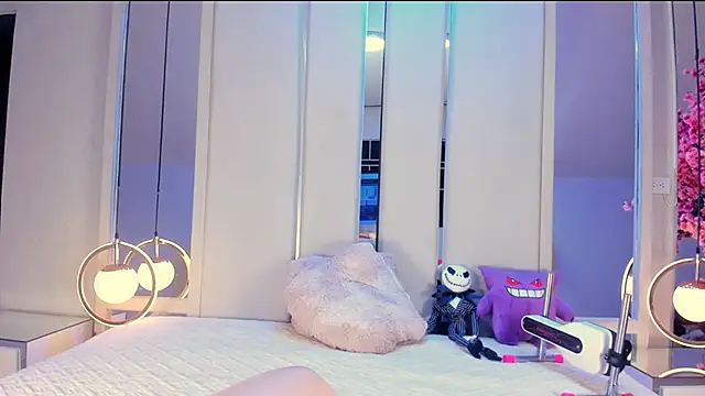 VesperVelvet online show from November 2025 08:20:02 PM