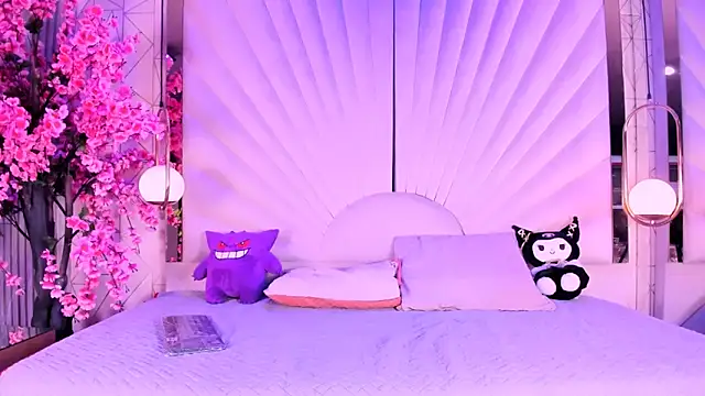 VesperVelvet online show from May 2026 05:18:02 AM