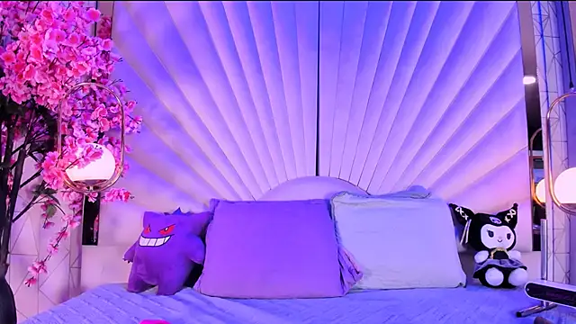VesperVelvet online show from June 2026 05:07:02 AM