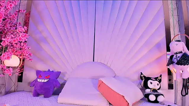 VesperVelvet online show from April 2026 05:11:02 AM