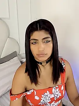 Kaylachannell online show from November 2025 03:21:02 AM