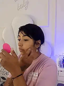 Snapshot of Kaylachannell chatting on July 2026 03:40:01 AM Kaylachannell online show from July 2026 03:40:01 AM