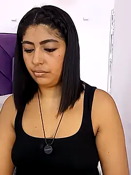 Kaylachannell online show from April 2026 03:44:02 AM