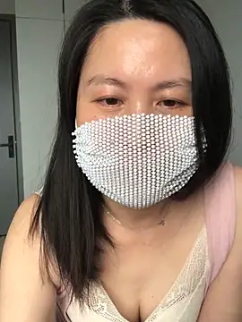 chengcheng12 online show from February 2026 05:28:02 AM