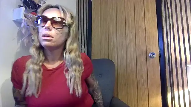 poppyinga1 online show from February 2026 09:44:02 AM