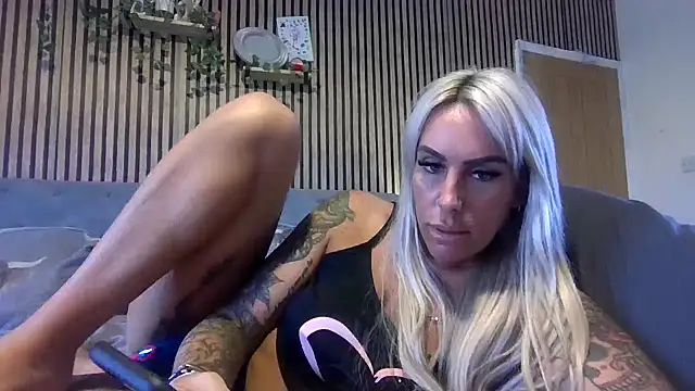 poppyinga1 online show from March 2026 08:26:33 AM