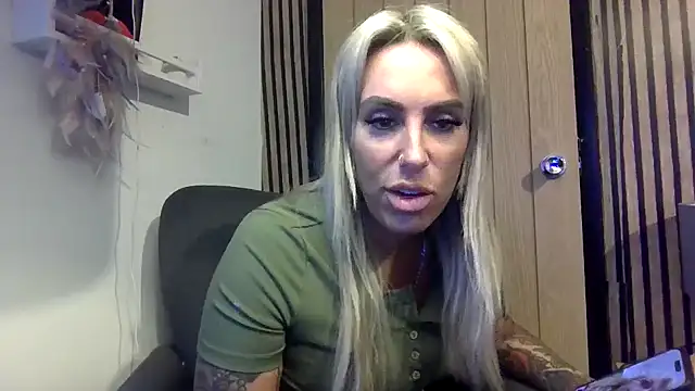 poppyinga1 online show from February 2026 09:16:01 AM