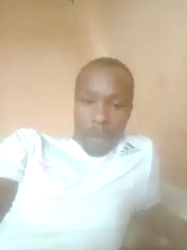 Snapshot of KingBonga chatting on September 2025 09:05:02 AM KingBonga online show from September 2025 09:05:02 AM