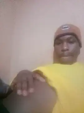 Snapshot of KingBonga chatting on October 2025 10:24:01 PM KingBonga online show from October 2025 10:24:01 PM