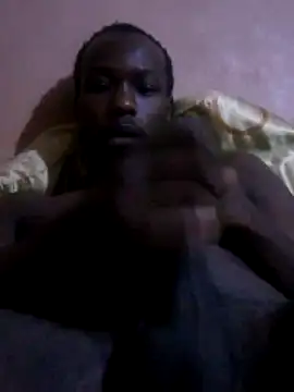 Snapshot of KingBonga chatting on December 2025 03:00:02 AM KingBonga online show from December 2025 03:00:02 AM