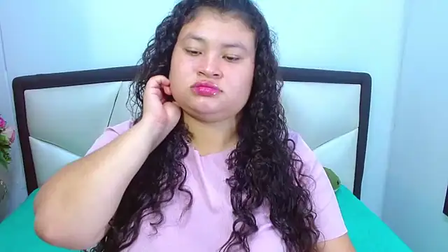 Madison Copers online show from March 2026 12:33:01 AM