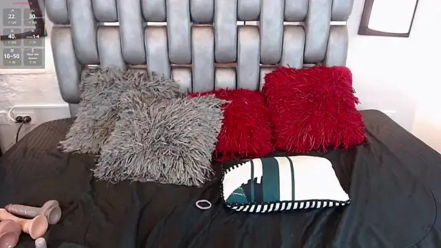 Madison Copers online show from April 2026 12:46:01 AM