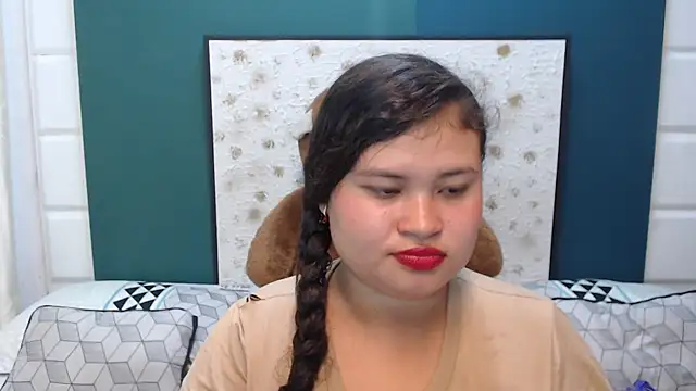 Madison Copers online show from November 2025 12:36:02 AM