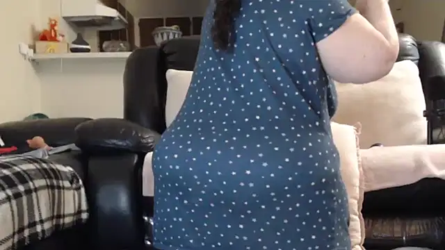 Snapshot of Juicy_Julie469 chatting on July 2026 02:58:02 PM Juicy Julie469 online show from July 2026 02:58:02 PM