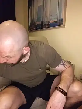 Andrewjames8391 online show from February 2026 07:47:01 PM