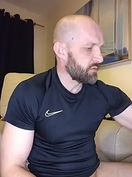 Andrewjames8391 online show from February 2026 07:11:02 PM