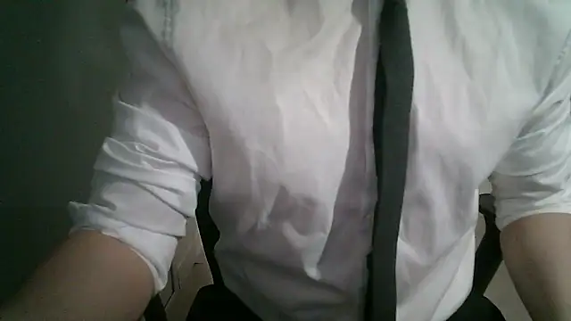 111owo111 online show from April 2026 12:14:02 PM