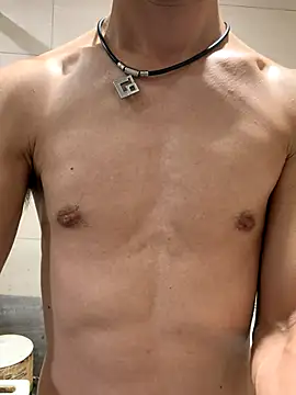 winds1069 online show from November 2025 07:57:02 AM