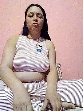 Snapshot of Pufi90 chatting on November 2025 08:35:02 PM Pufi90 online show from November 2025 08:35:02 PM