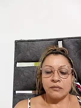 Asuna yuuky online show from September 2025 12:41:01 PM