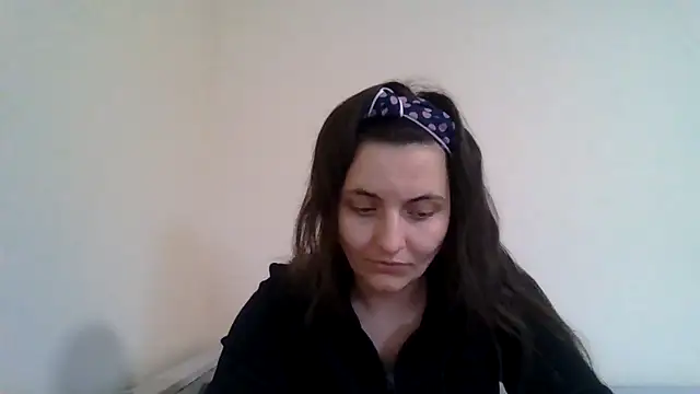 DInaraXRose online show from February 2026 01:01:01 PM