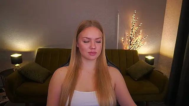 Snapshot of CelesteNoir chatting on October 2025 07:09:02 AM CelesteNoir online show from October 2025 07:09:02 AM