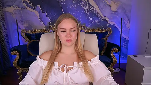 Snapshot of CelesteNoir chatting on September 2025 01:02:01 PM CelesteNoir online show from September 2025 01:02:01 PM