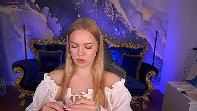 Snapshot of CelesteNoir chatting on October 2025 06:24:02 AM CelesteNoir online show from October 2025 06:24:02 AM