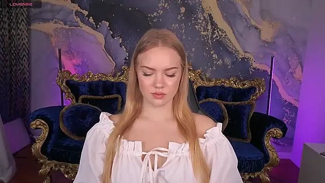 Snapshot of CelesteNoir chatting on October 2025 06:39:02 AM CelesteNoir online show from October 2025 06:39:02 AM