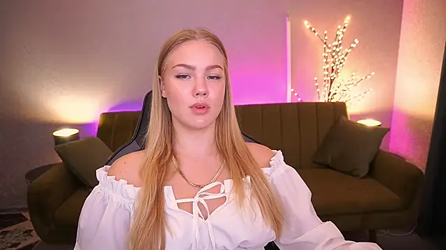 Snapshot of CelesteNoir chatting on September 2025 06:30:02 AM CelesteNoir online show from September 2025 06:30:02 AM