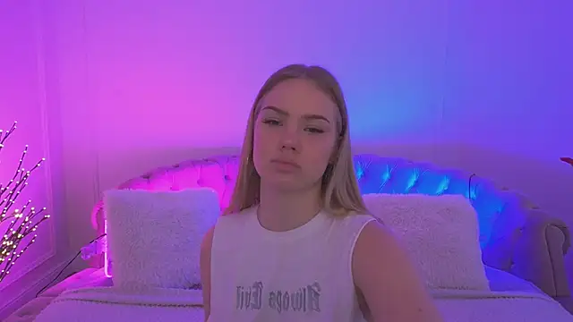 Snapshot of CelesteNoir chatting on January 2026 08:29:01 AM CelesteNoir online show from January 2026 08:29:01 AM