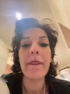 Piggiteablacktea online show from January 2026 06:33:02 PM