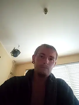 piercingpik online show from October 2025 02:38:02 PM