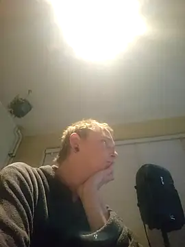 piercingpik online show from April 2026 09:39:33 PM