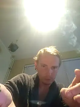 piercingpik online show from November 2025 08:12:01 PM