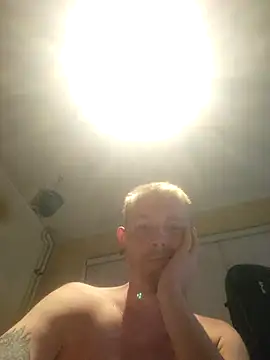 Snapshot of piercingpik chatting on July 2026 08:39:02 PM piercingpik online show from July 2026 08:39:02 PM