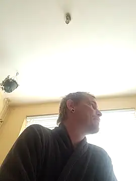 piercingpik online show from October 2025 11:11:02 AM