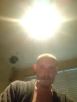 Snapshot of piercingpik chatting on June 2026 05:57:02 PM piercingpik online show from June 2026 05:57:02 PM
