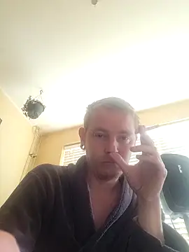 piercingpik online show from April 2026 11:50:02 AM