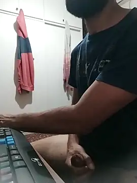 keefhard88 online show from November 2025 06:45:01 PM