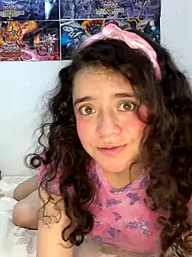 Lucy YupiSweet online show from November 2025 04:00:02 PM